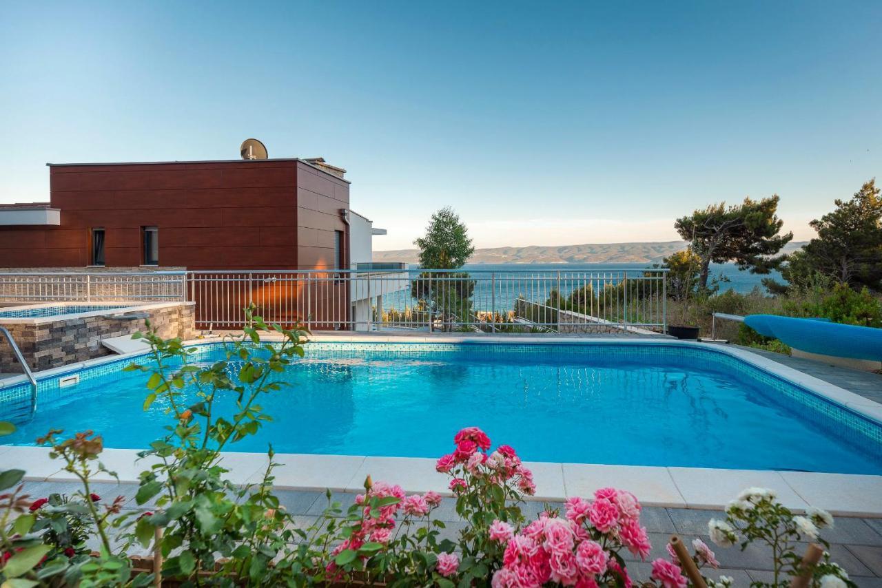 Villa Sara With Sea View And Private Heated Pool Omiš Dış mekan fotoğraf