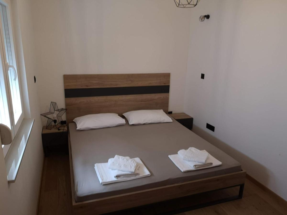 Villa Sara With Sea View And Private Heated Pool Omiš Dış mekan fotoğraf